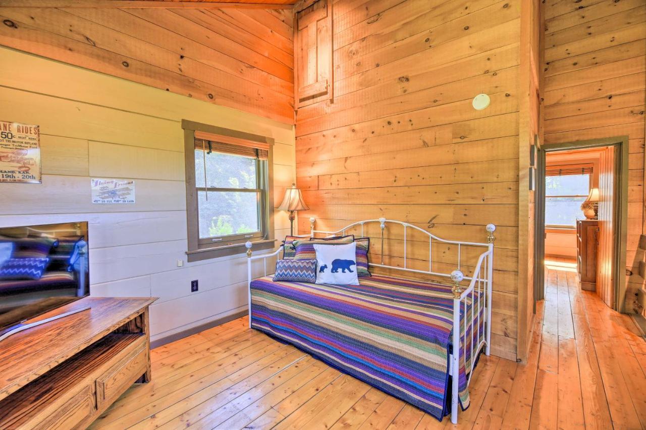 Dog-Friendly Cabin, 9 Mi To Sugar Mountain Resort Banner Elk Exterior photo